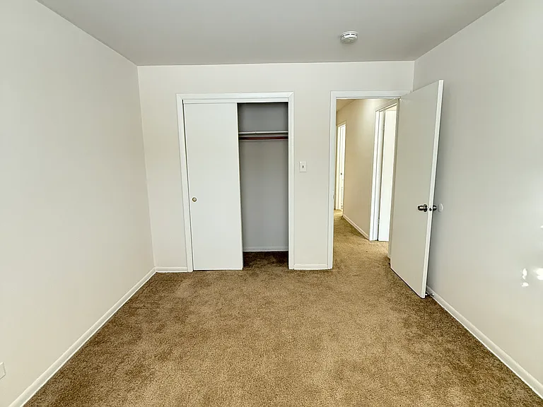 520 Mill Rd #1K — Photo 8