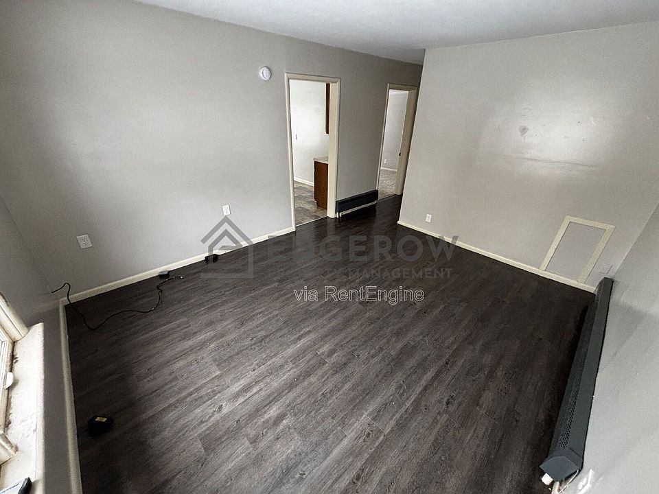 1st image of 136 Centennial St APT 4