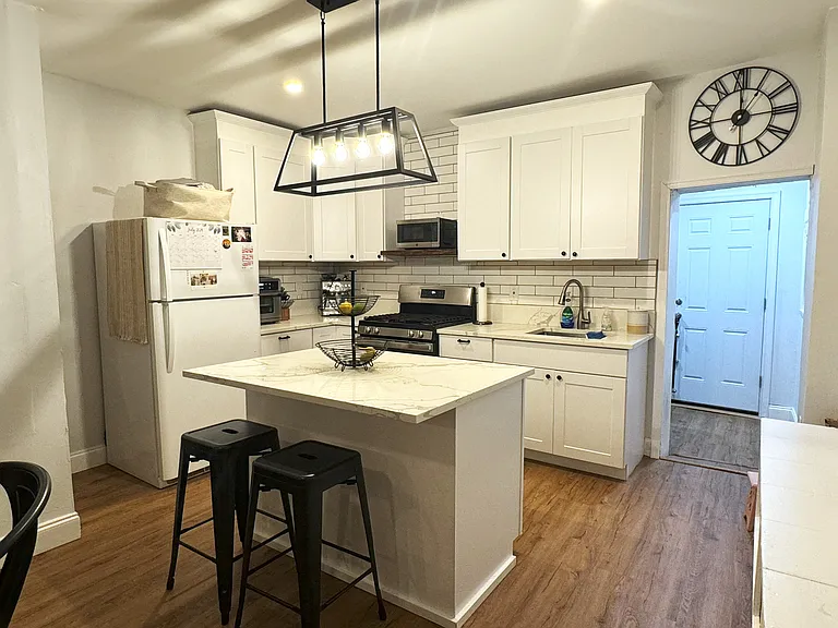 4109 Apple St — Photo 4