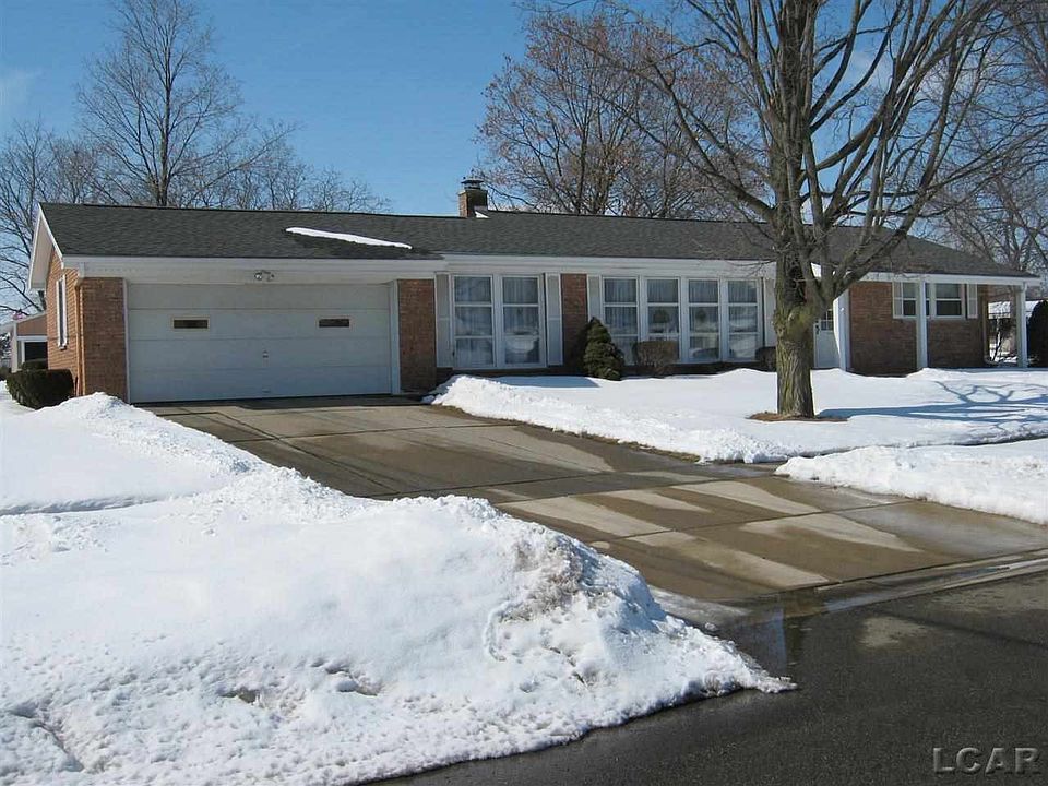 1st image of 416 College Park Dr