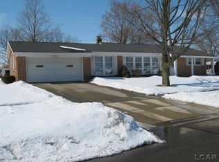 416 College Park Dr, Adrian, MI 49221