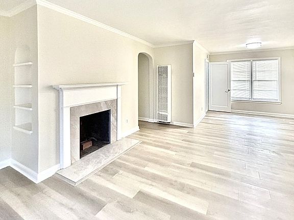 2nd image of 1416 El Camino Real APT 1