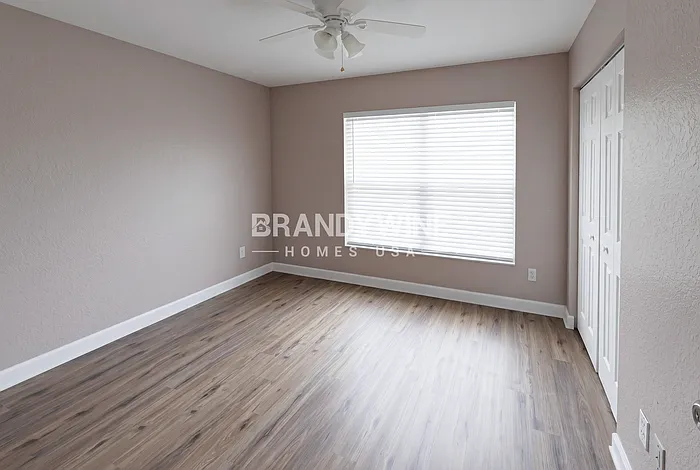 220 Bonnie Glen Ln — Photo 14