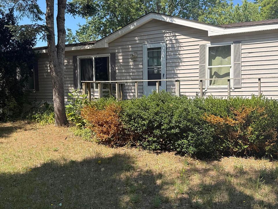 1st image of 8809 W Thirteen Mile Rd
