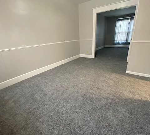 3rd image of 1026 1/2 Laurel St #1026-1/2