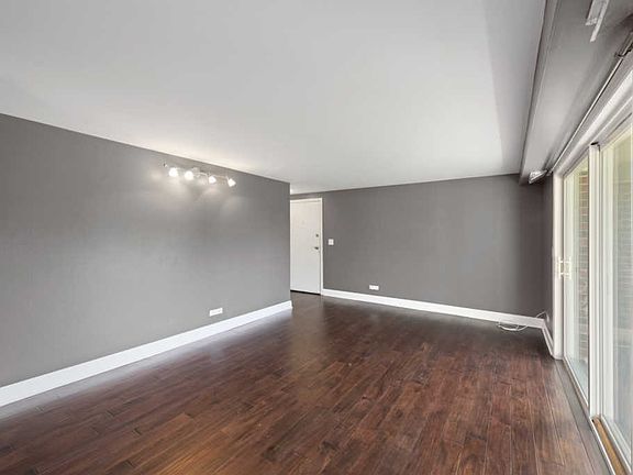 2nd image of 1108 Westover Ln Unit 2D