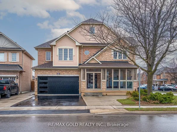 46 Egypt Dr, Brampton, ON L6R 2T9