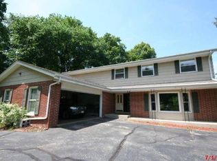 750 Summit Dr, West Bend, WI 53095