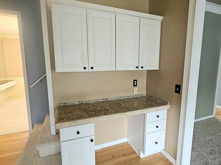 29221 Fieldstone — Photo 16
