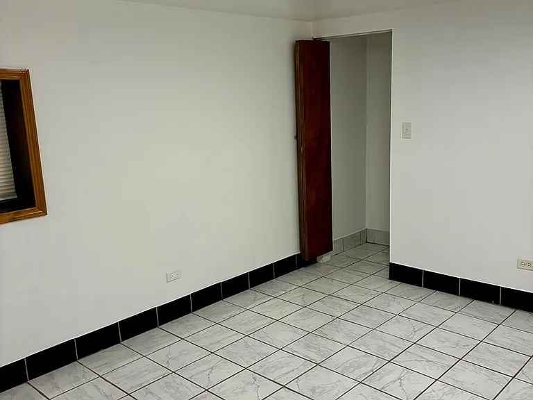 1111 N Leclaire Ave #BASEMENT — Photo 7