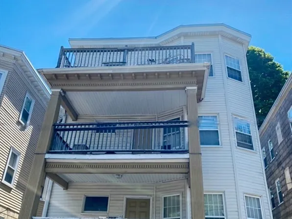 64 Burt St, Dorchester, MA 02124