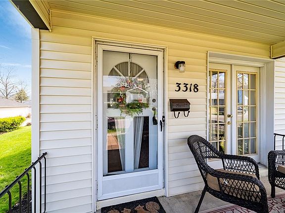 2nd image of 3318 Oakmont Ave