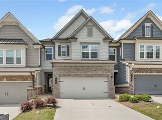 649 Isom Walk, Suwanee, GA 30024