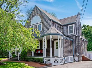 53 Irwin Pl, Huntington, NY 11743