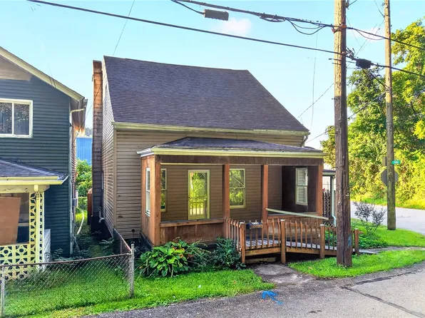 212 Lafferty St, Jeannette, PA 15644