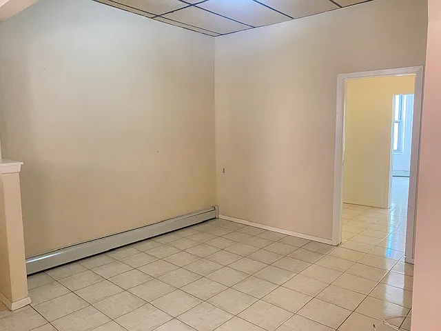 6085 Putnam Ave — Photo 2