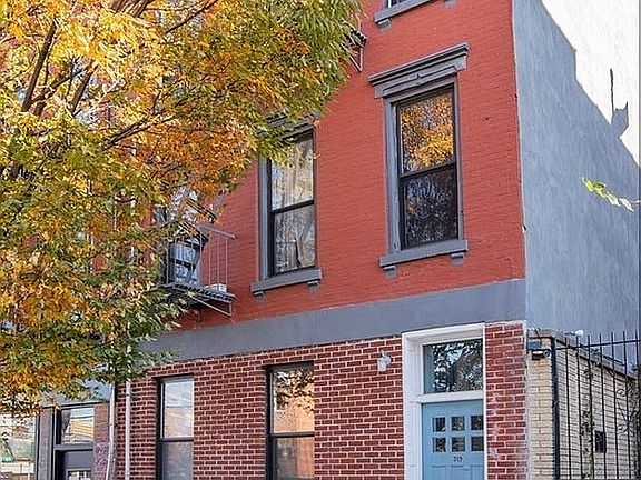 5th image of 319 Van Brunt St