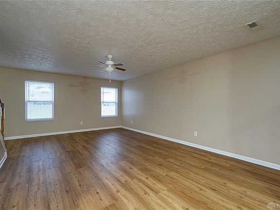 4th image of 4874 Livingstone Ave