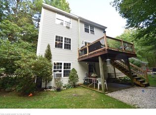 24 Lookout Ln, Raymond, ME 04071