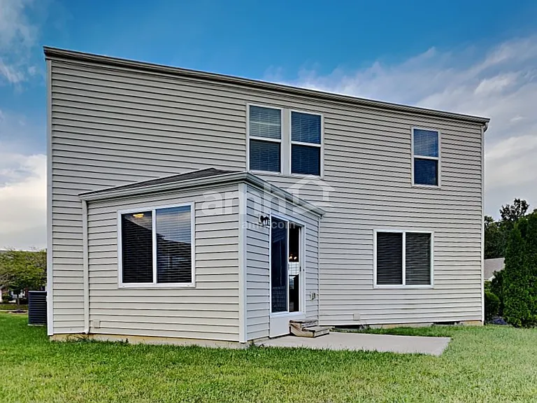 5454 Windsor Ct — Photo 24