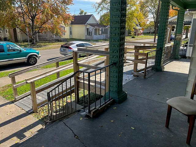 Shared front porch on California St.