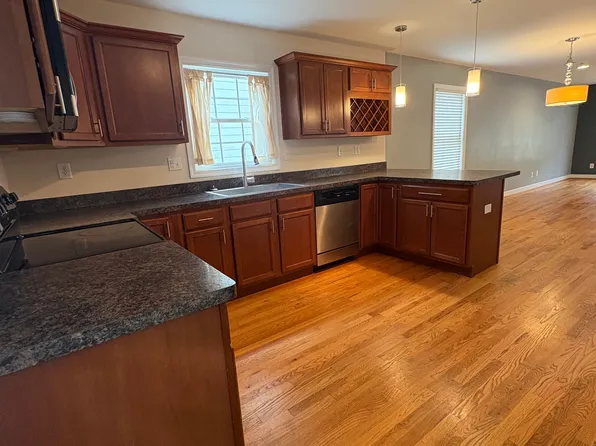 130 Roys Pl, Charlottesville, VA 22901