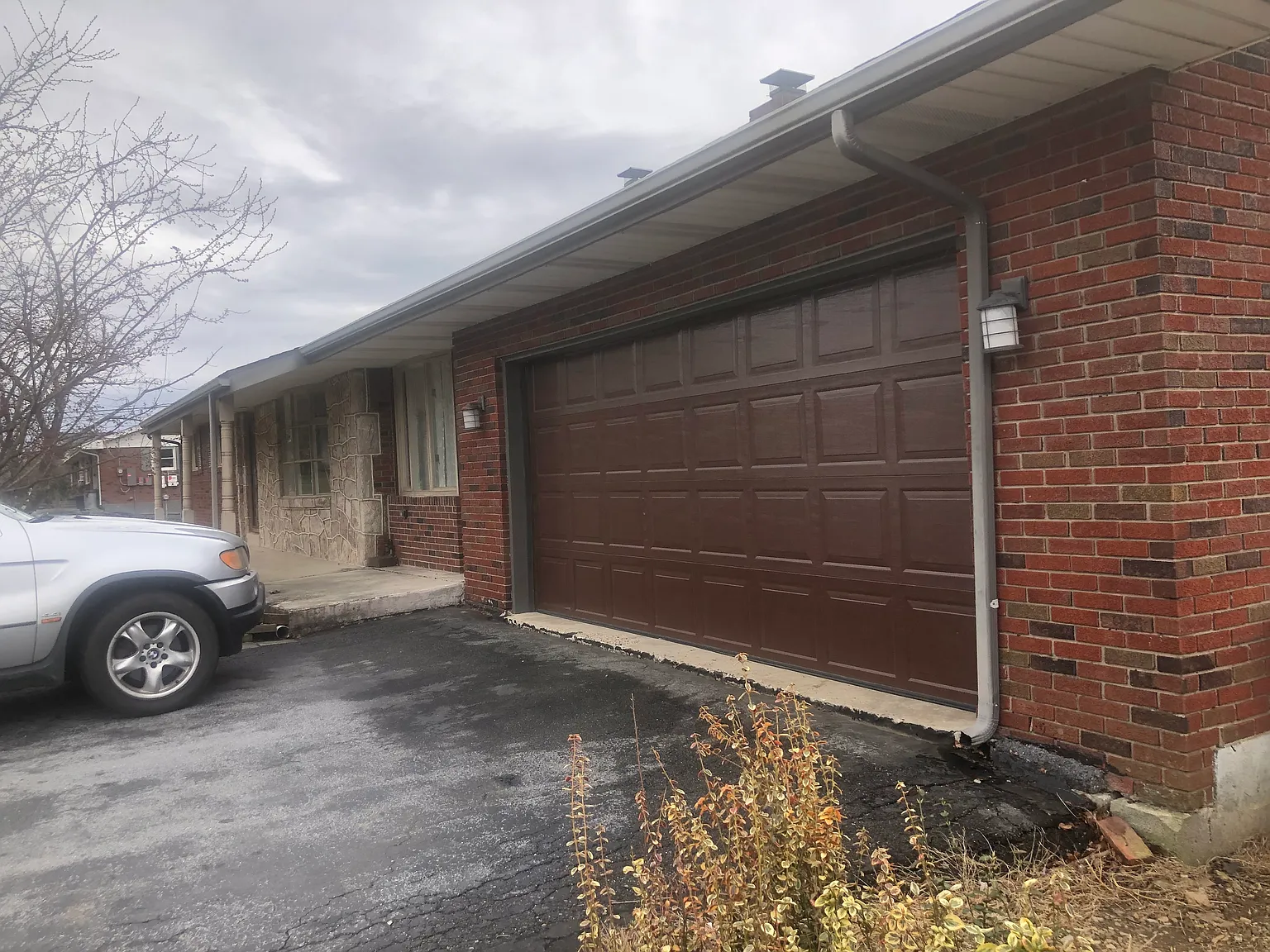 2072 Elbow Ln photo 1