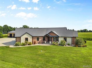 8318 W Mill Creek Rd, Troy, IL 62294