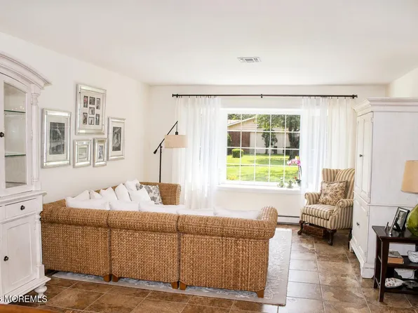 600A Lake Point Drive, Lakewood, NJ 08701