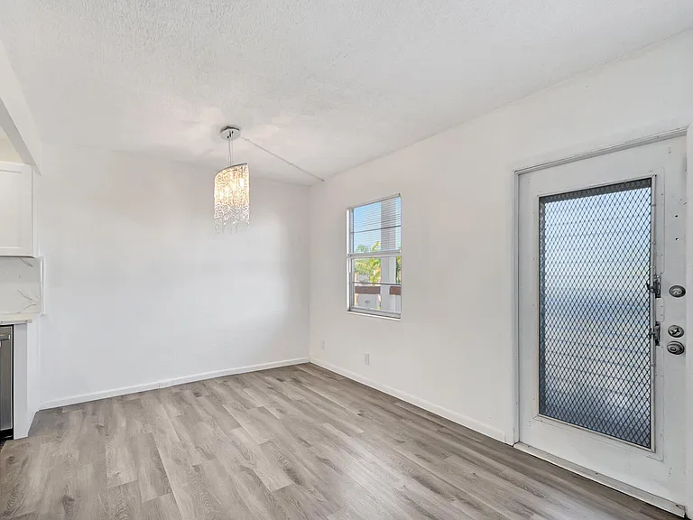 4015 Cornwall Dr #A — Photo 5