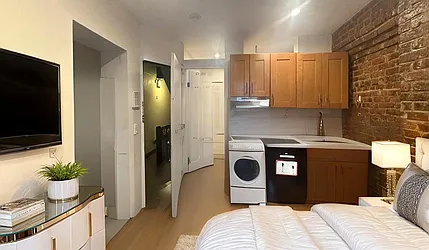 Rented by Real Estate of Mind