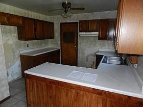 4th image of 7646 W Glenbrook Dr