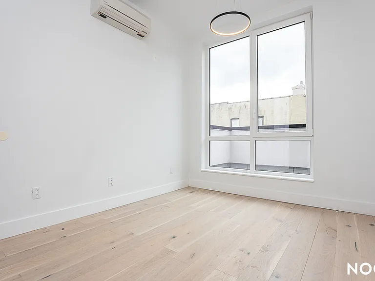 491 Evergreen Ave #2B — Photo 15