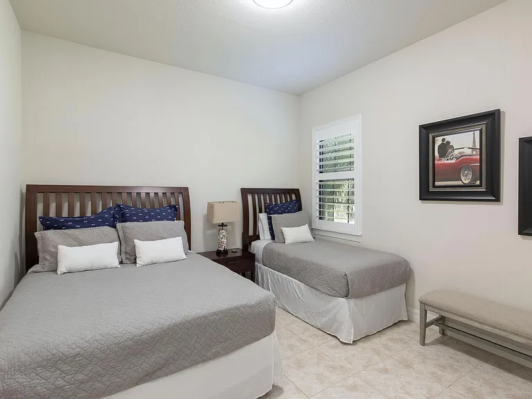 10274 Prato St — Photo 13