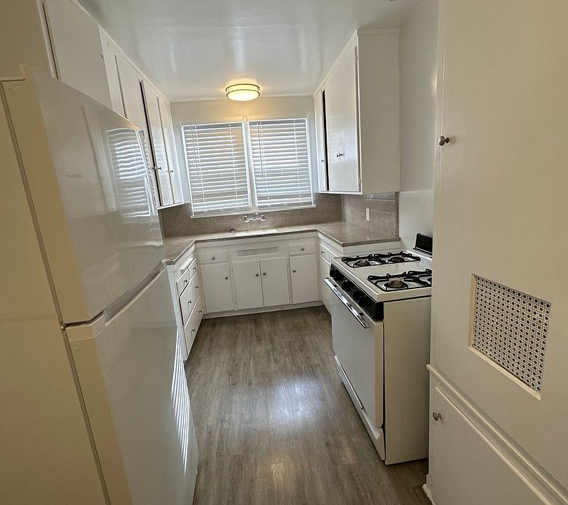 1st image of 3504 E 1st St #12