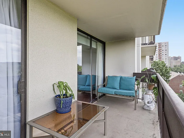 5300 Holmes Run Pkwy #607 — Photo 24