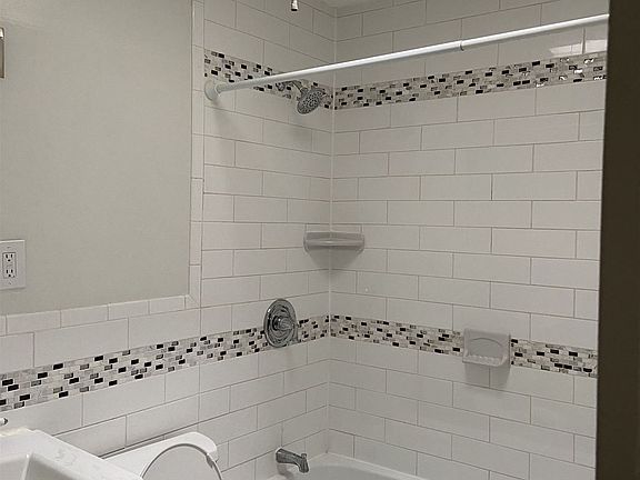 0A5C7578-C27A-4932-88ED-D0D3986E3865