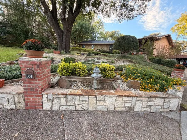 301 San Mateo Ct, Irving, TX 75062