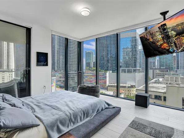 1010 Brickell Ave #1411, Miami, FL 33130