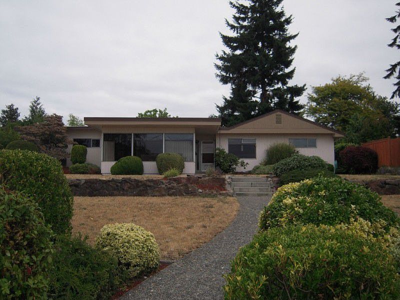 2nd image of 3830 55th Ave SW