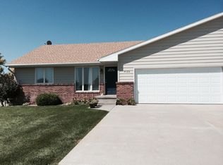 4120 Avenue R, Kearney, NE 68847