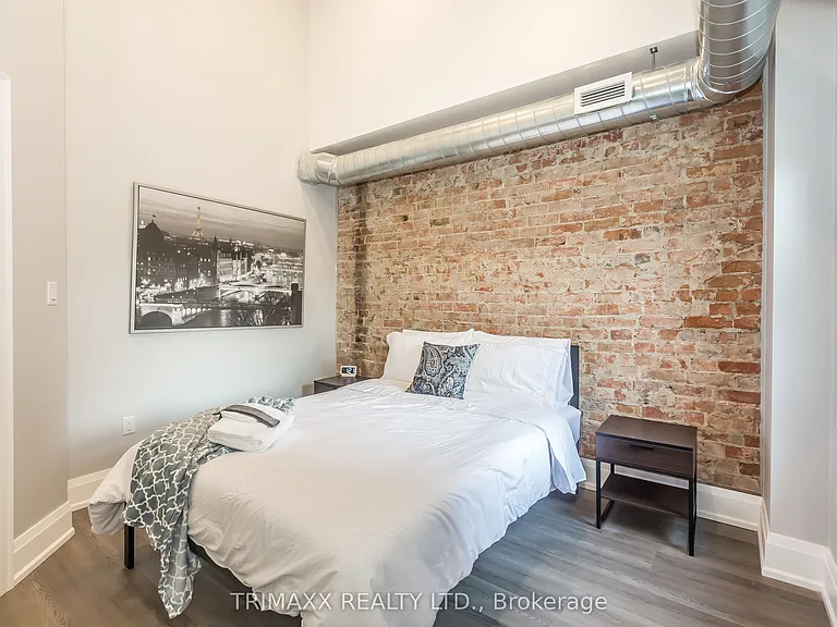 1220 King St W #A — Photo 18