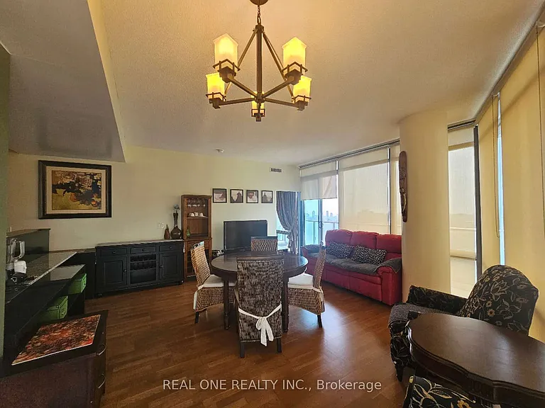 832 Bay St #3703 — Photo 7