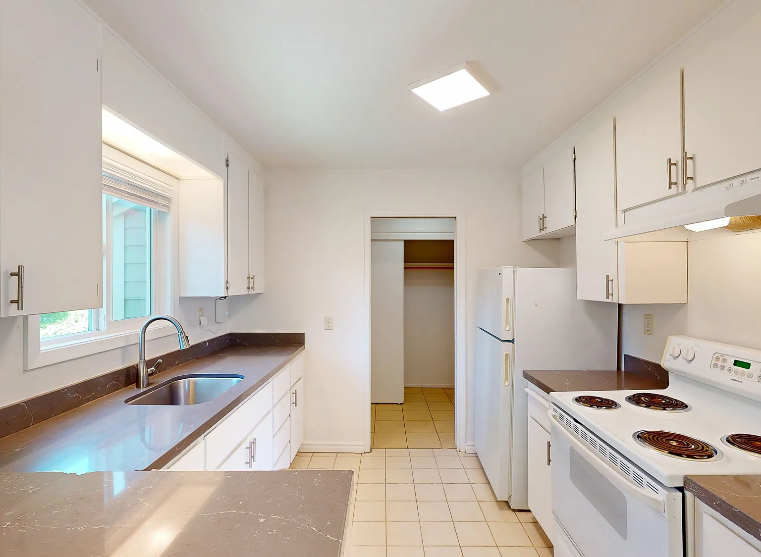 Welcome to Tanoak Grove Apartments 55+ Living in the Heart of Sonoma! — Photo 3