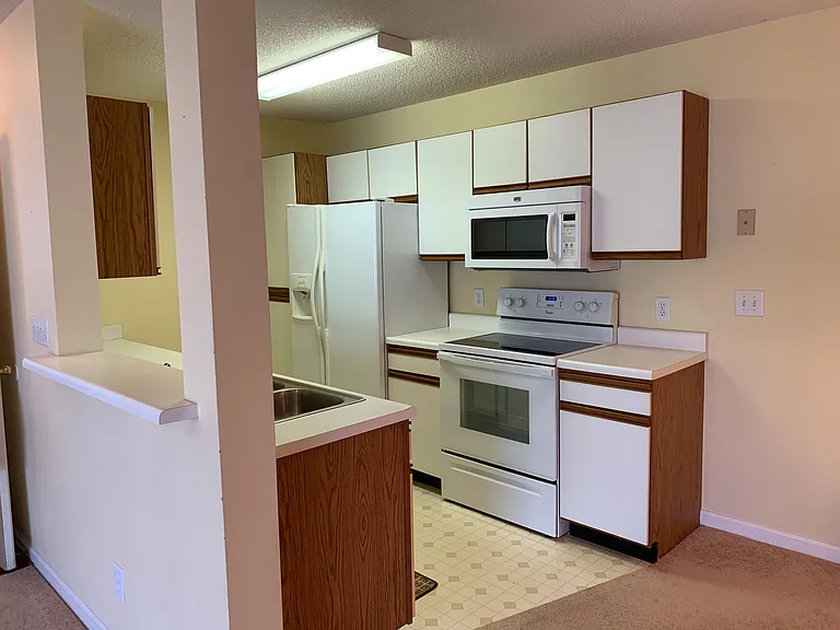 2136 Clearwater Dr #F — Photo 3