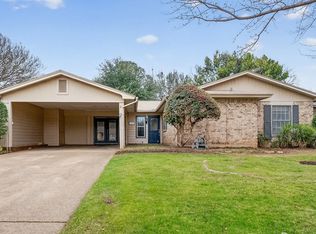 1807 Westcrest Dr, Arlington, TX 76013