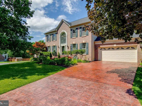 16078 Olmstead Ln, Woodbridge, VA 22191