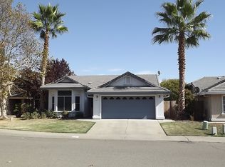 607 R St, Lincoln, CA 95648