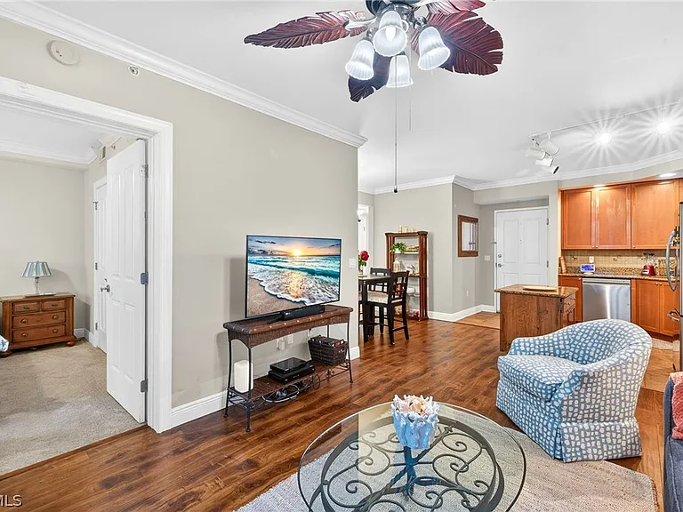 2825 Palm Beach Blvd #215 — Photo 5