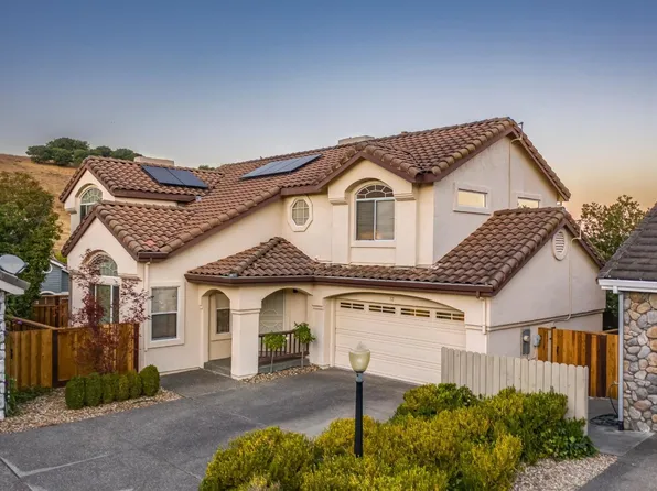 72 Windsor Lane, Petaluma, CA 94952